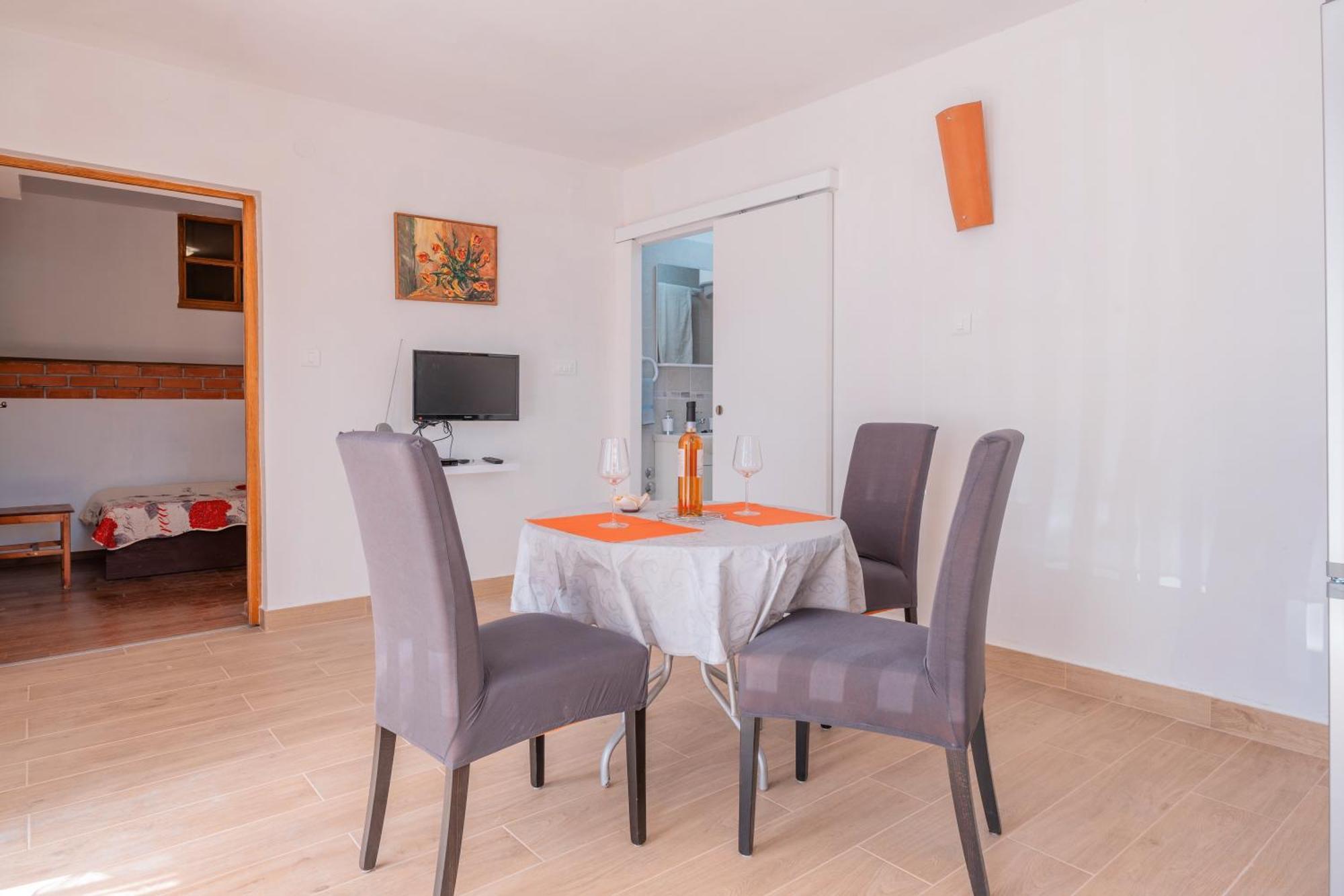 Apartments Ema Шибеник Екстер'єр фото