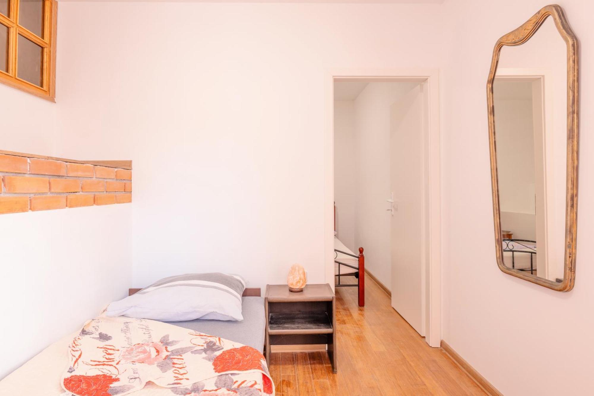Apartments Ema Шибеник Екстер'єр фото